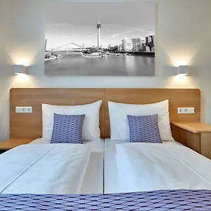 Mcdreams Duesseldorf-city Otel
