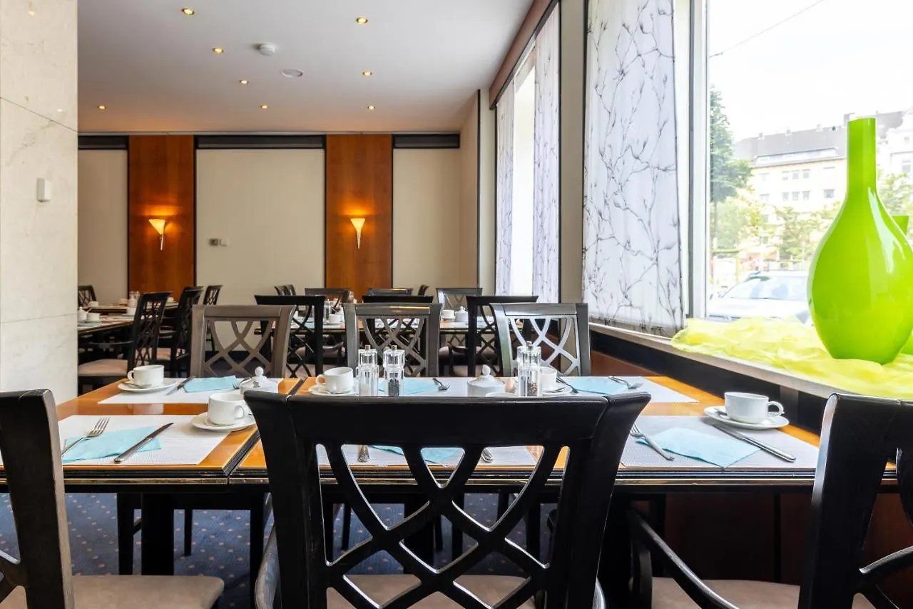 ****  Trip Inn Hotel Esplanade, Duesseldorf Germany