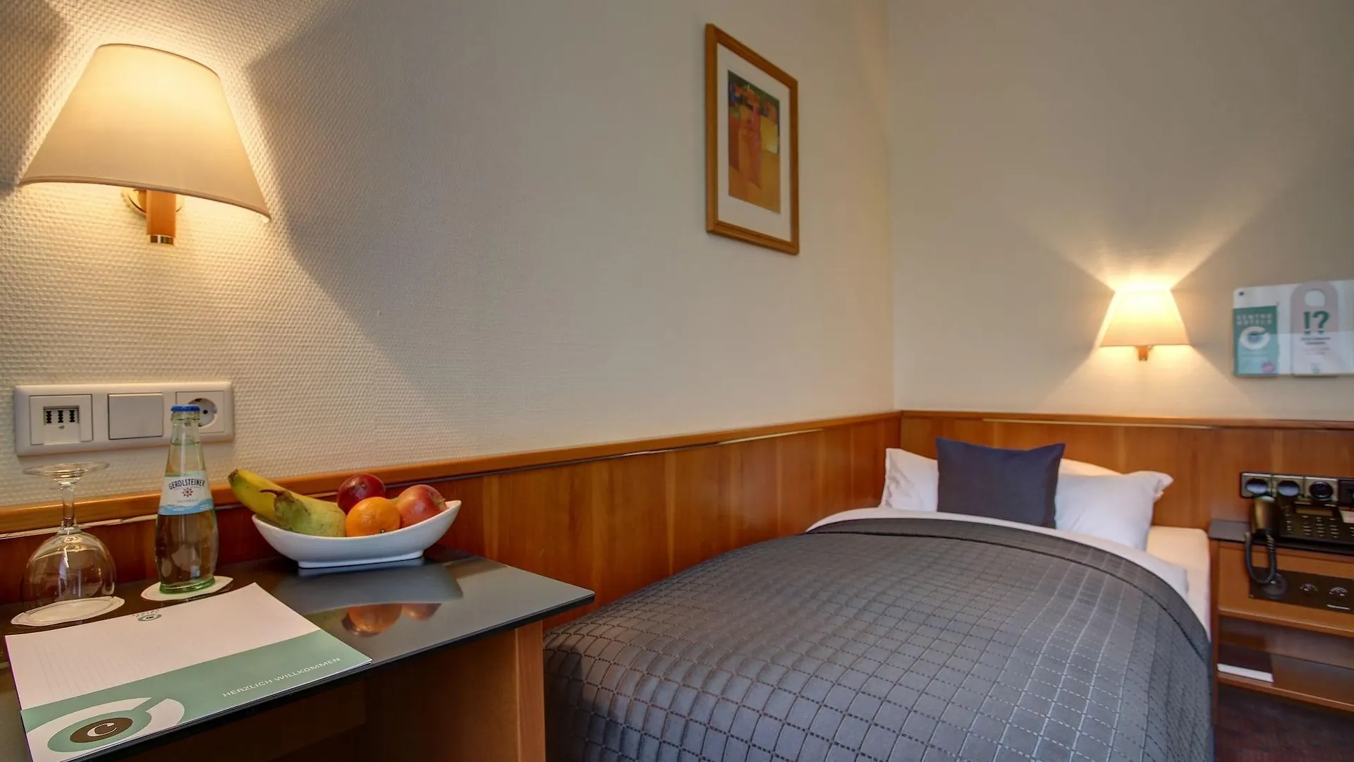 ****  Trip Inn Hotel Esplanade, Duesseldorf Germany