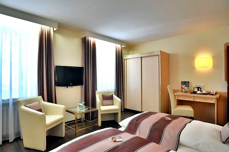 ****  Trip Inn Hotel Esplanade, Duesseldorf Germany